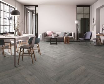 ไม้ดู 48x8 นิ้วกระเบื้องพอร์ซเลนในร่ม, กระเบื้องพอร์ซเลน Taupe Anti Slip