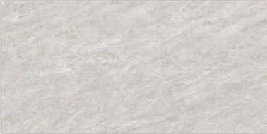 1500x750mm Hotel Engineering วัสดุก่อสร้างกระเบื้องปูพื้น Porcelain เคลือบเงาในร่มกระเบื้องสีเทาทนทาน