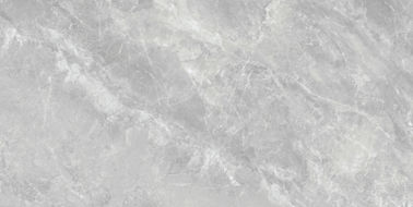 กระเบื้องปูพื้น กระเบื้องพอร์ซเลนขัดเงา 150x75cm 60x30 นิ้ว กระเบื้องพอร์ซเลนในร่ม กระเบื้องสีเทา พื้นห้องนั่งเล่น